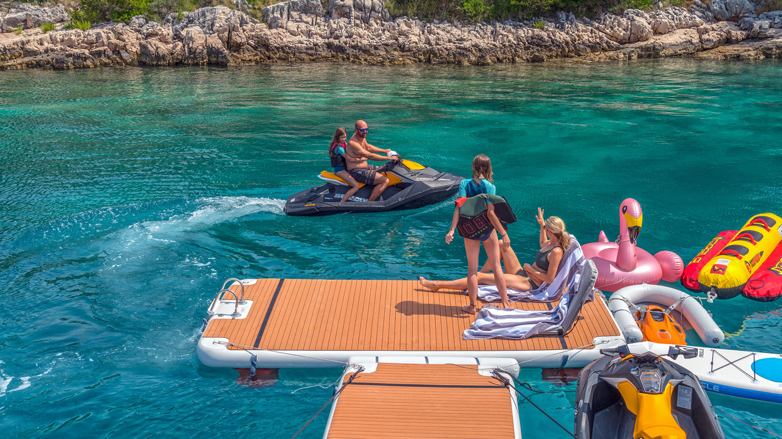 life on board a gulet or a catamaran in Croatia